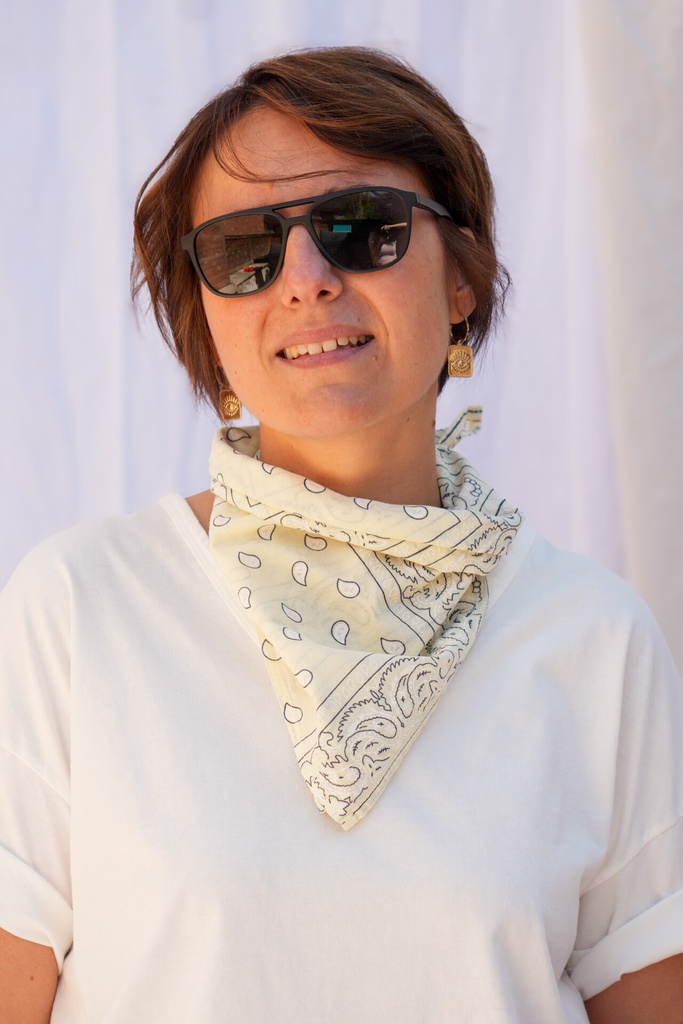 Petit foulard carré type bandana - Beige