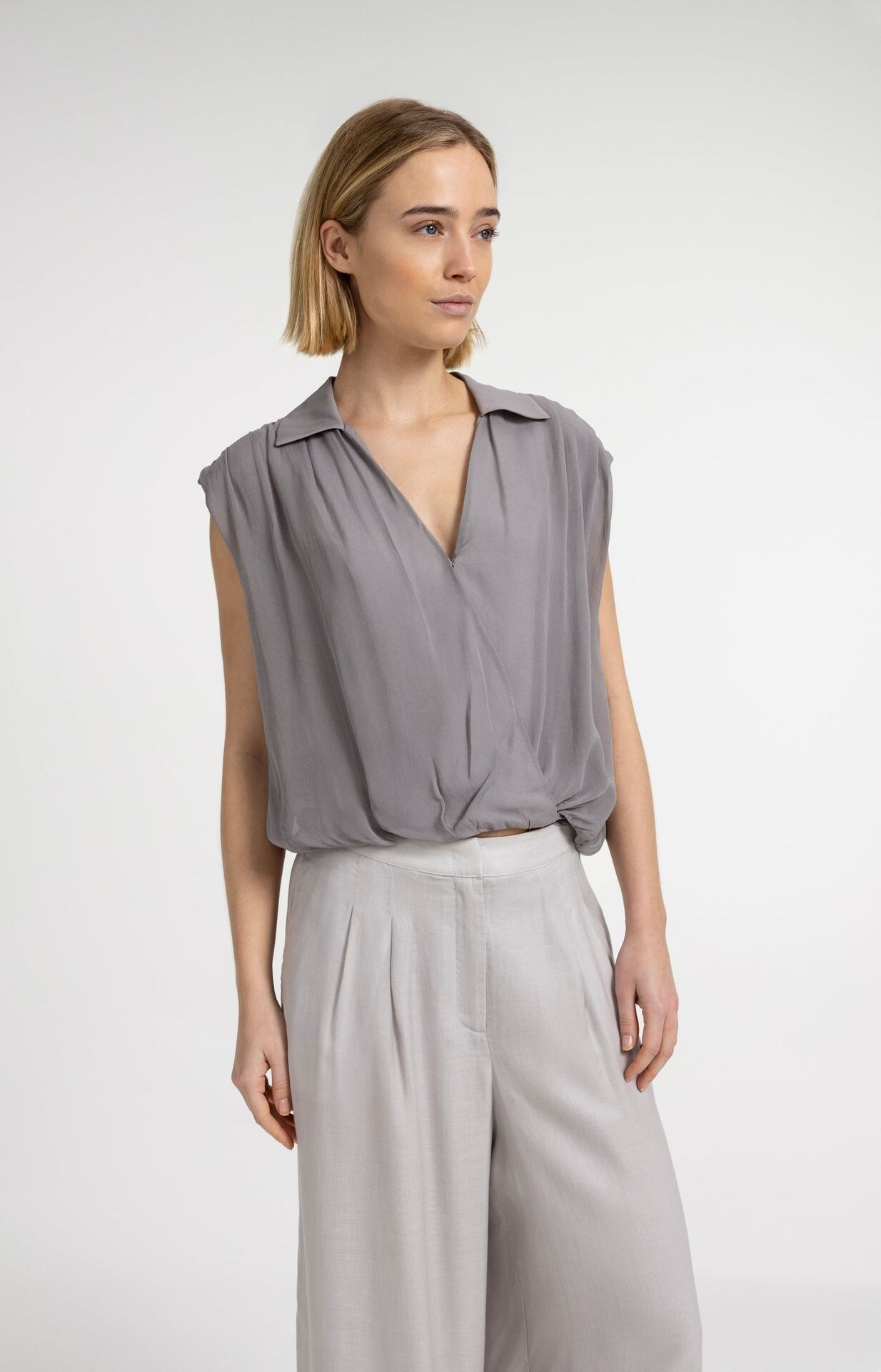 Chemise cache-cœur sans manches, finition nouée - YAYA - Storm Cloud Grey — vue 3