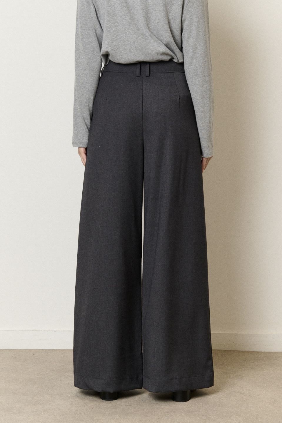 Pantalon de tailleur large à pinces - Gris anthracite — vue 4