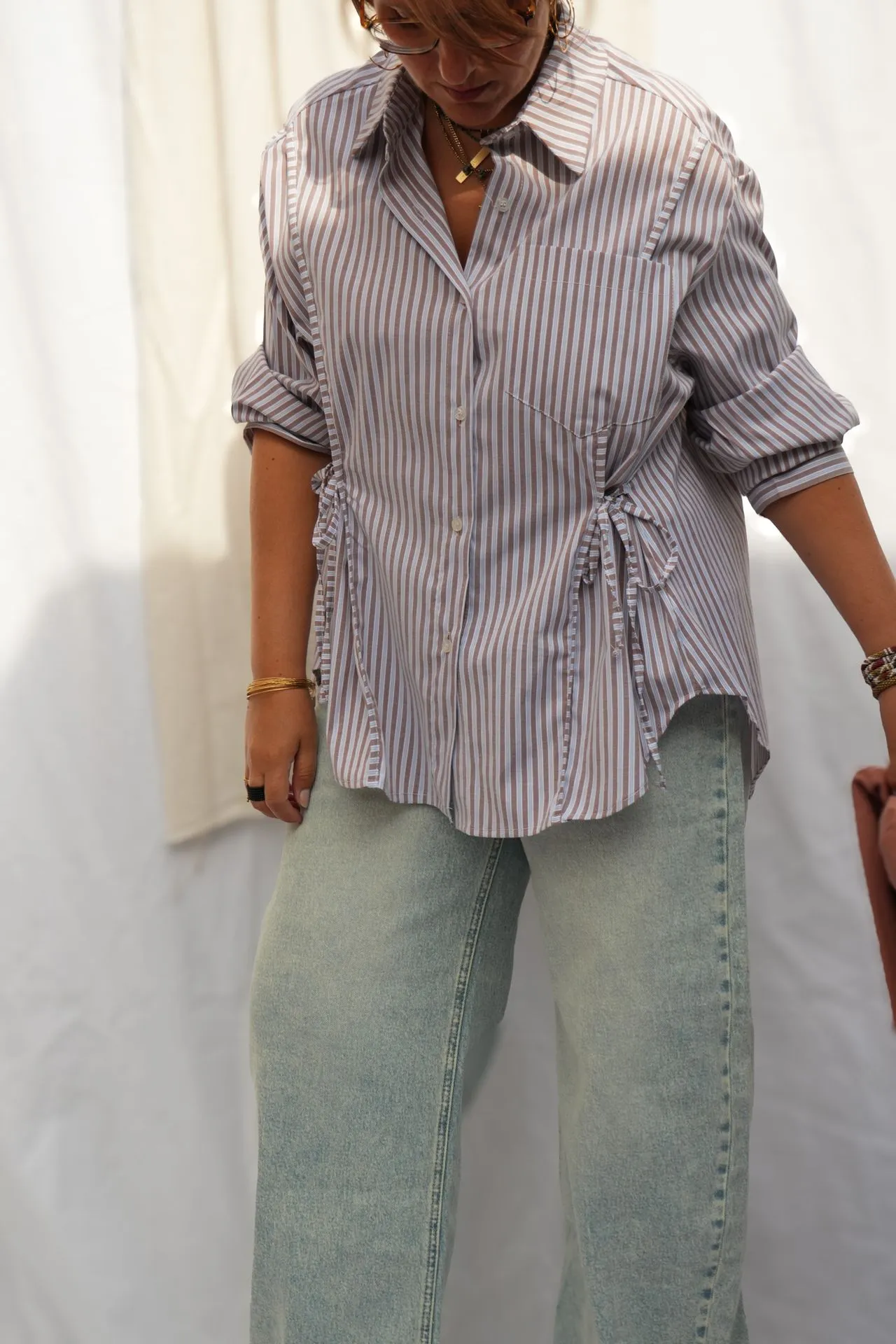 Chemise rayée à nouer - Taupe — vue 6