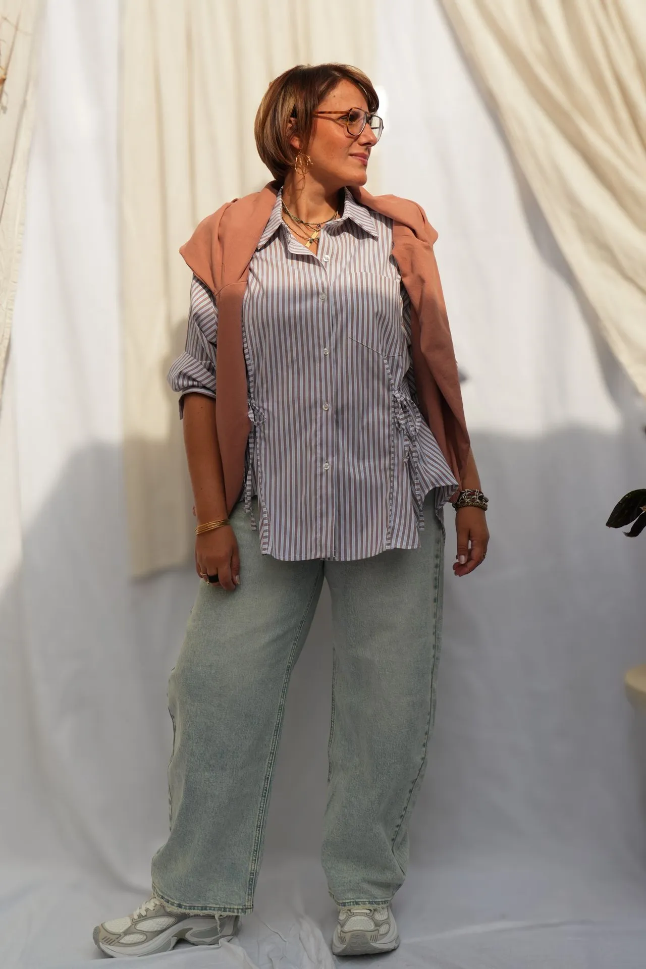 Chemise rayée à nouer - Taupe — vue 8