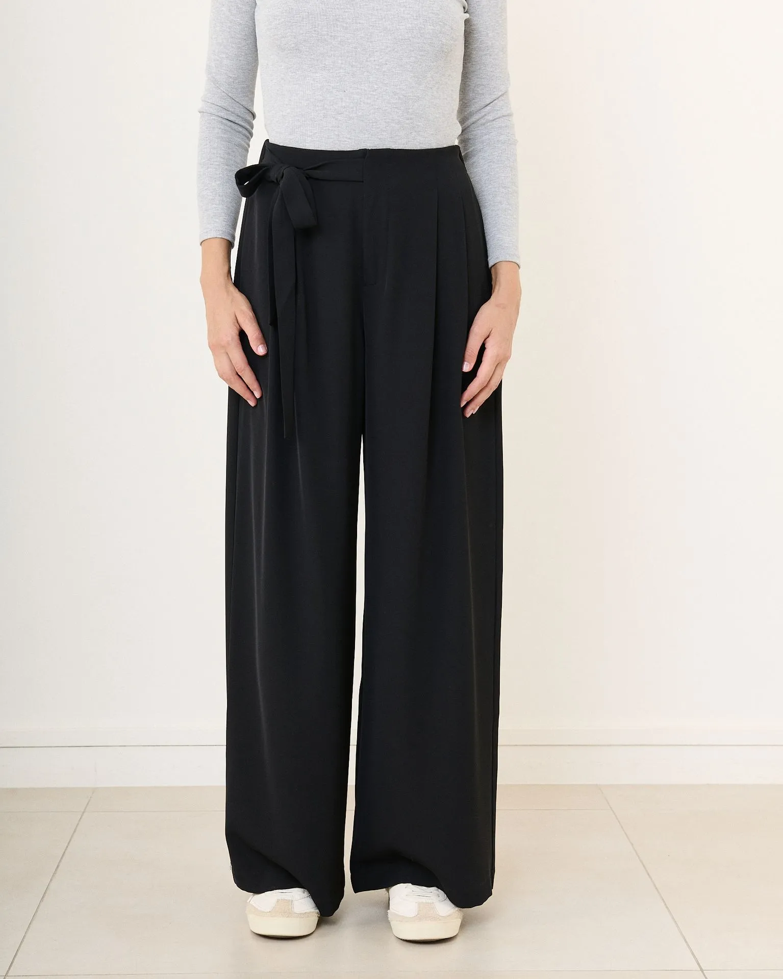 Pantalon de tailleur à nouer avec élastique au dos - Tara - noir — vue 2