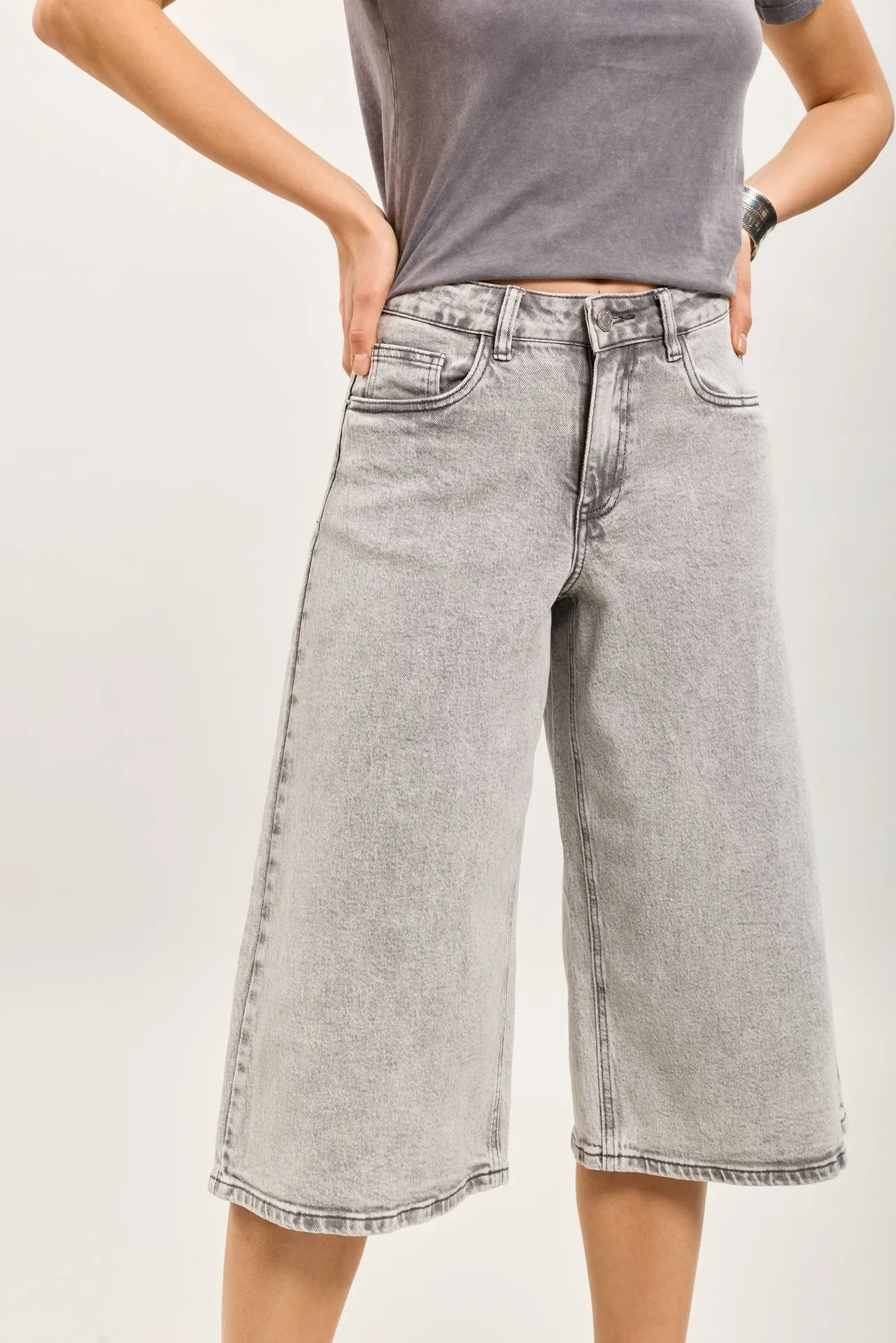 Bermuda / short en jeans - gris — vue 3