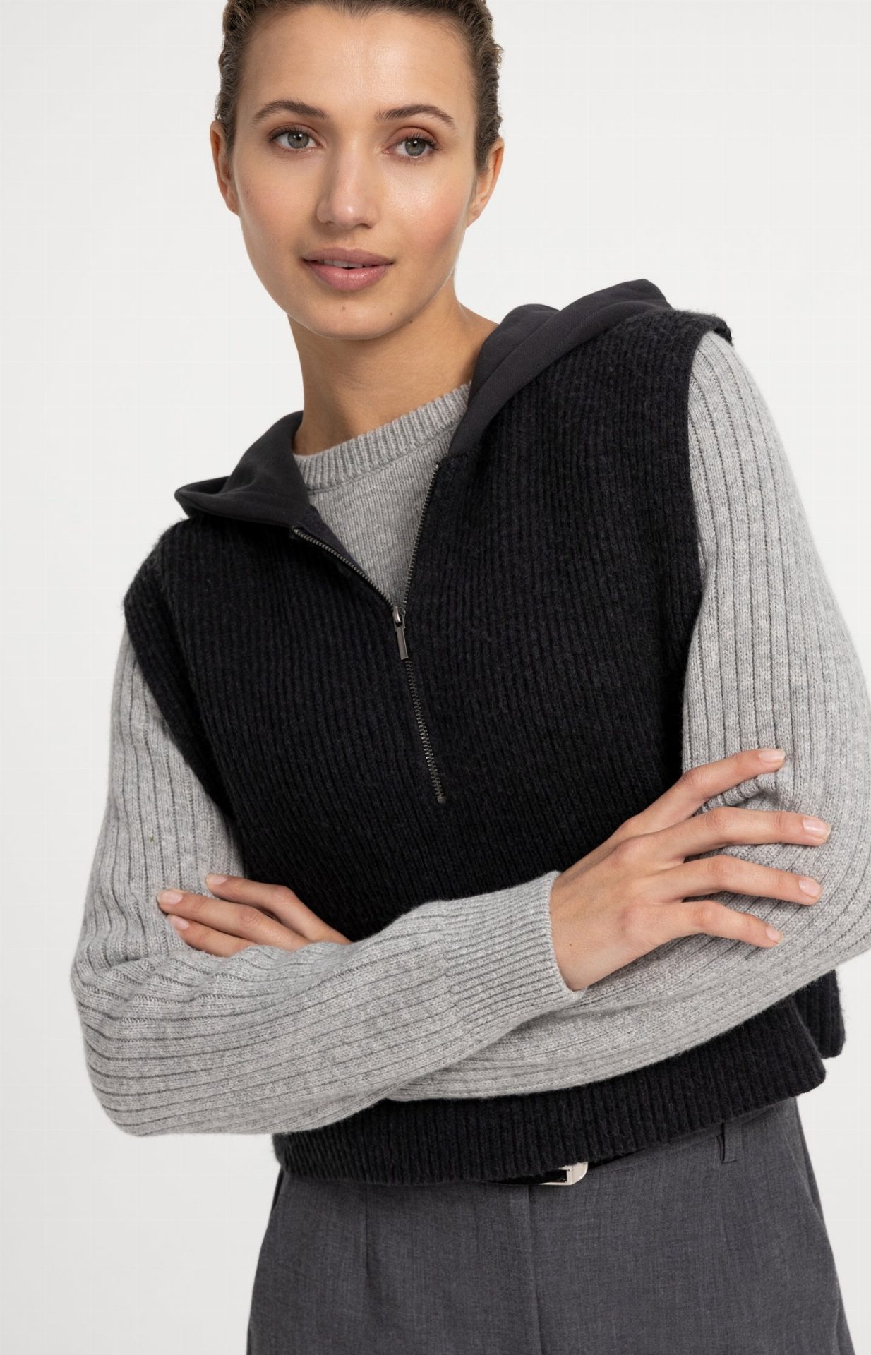 Haut en maille sans manches avec capuche en jersey - YAYA - Hole Black (5)