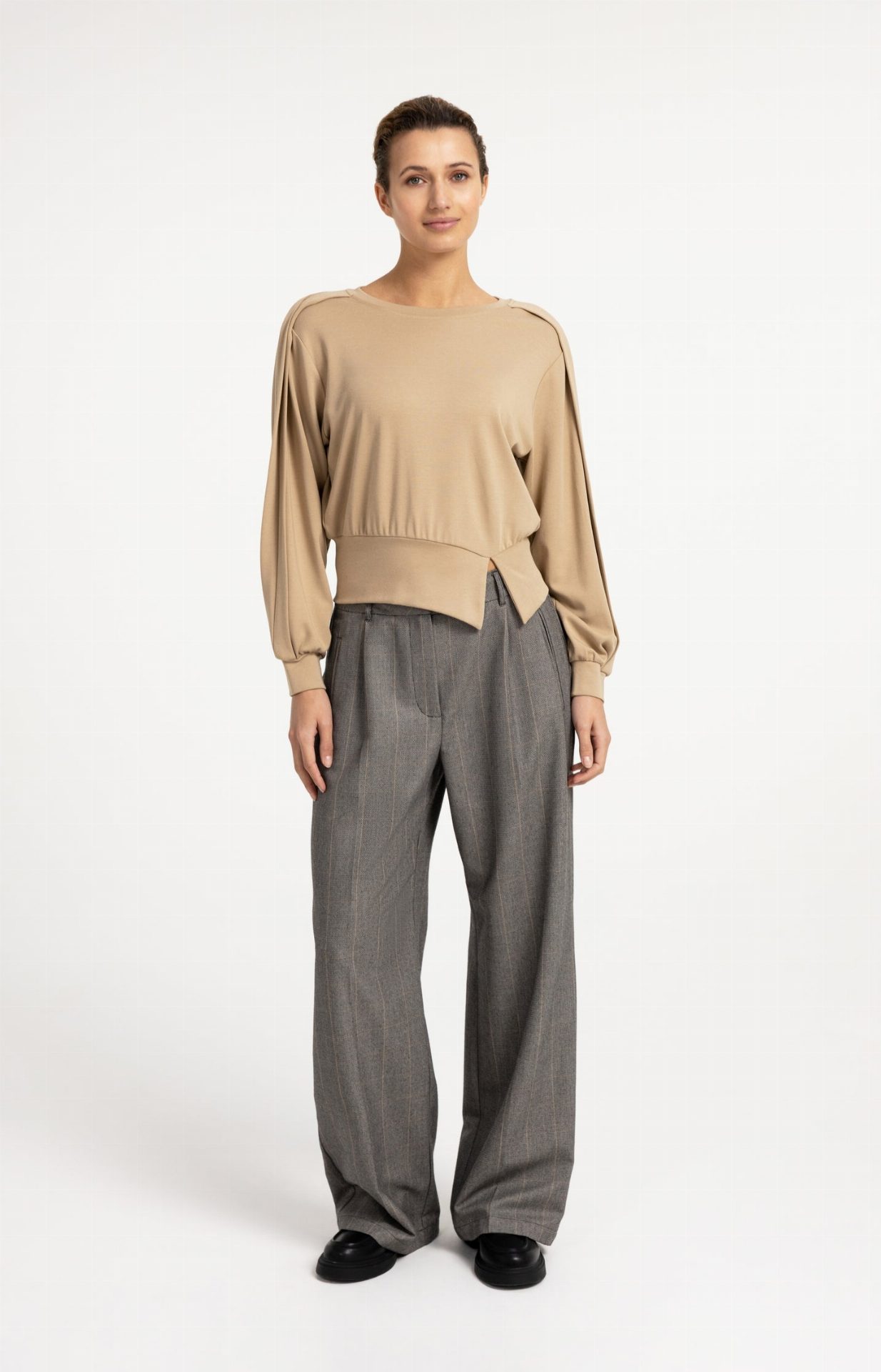 Pull léger avec ceinture et détails plissés - YAYA - Cornstalk Brown (5)