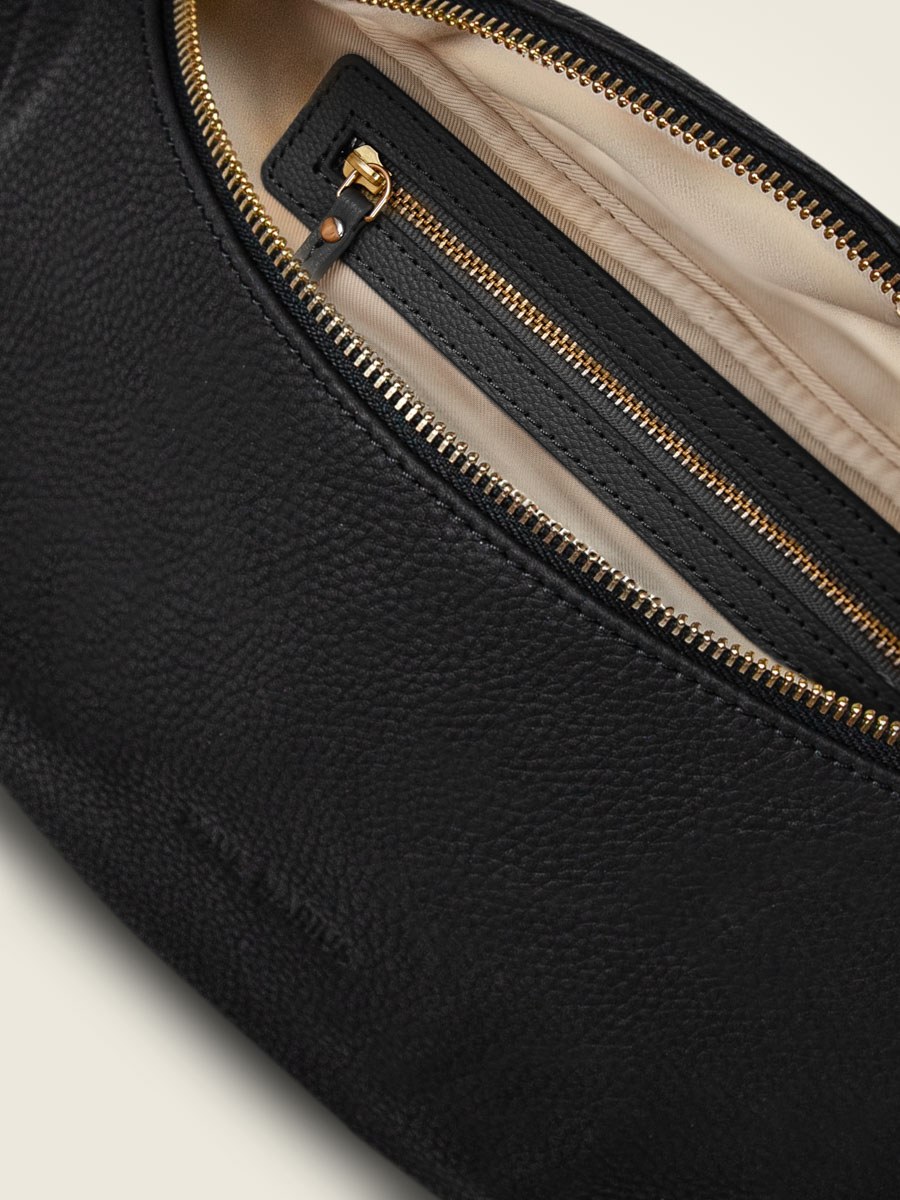 LaBanane Noir Charbon - sac banane en cuir noir (4)