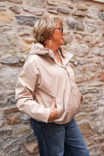 Veste courte à capuche - Beige