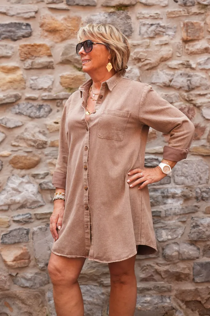 Robe chemise en coton délavé - Taupe