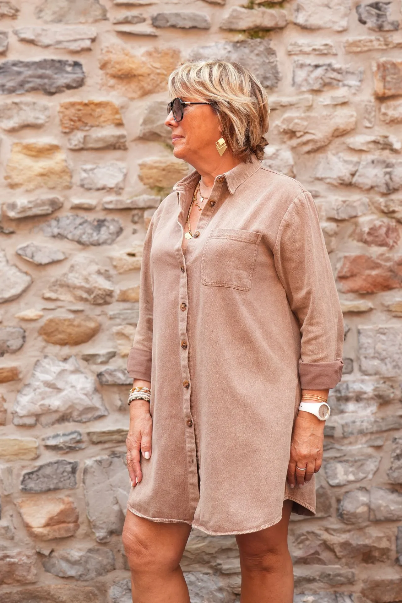Robe chemise en coton délavé - Taupe — vue 3