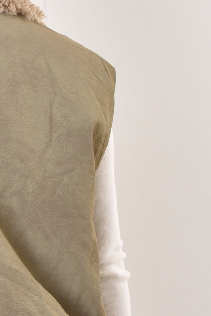 Veste sans manches col teddy revers - Beige (3)