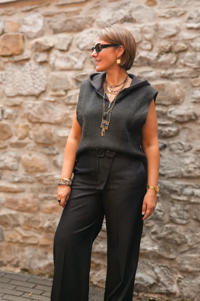 Haut en maille sans manches avec capuche en jersey - YAYA - Hole Black — vue 2