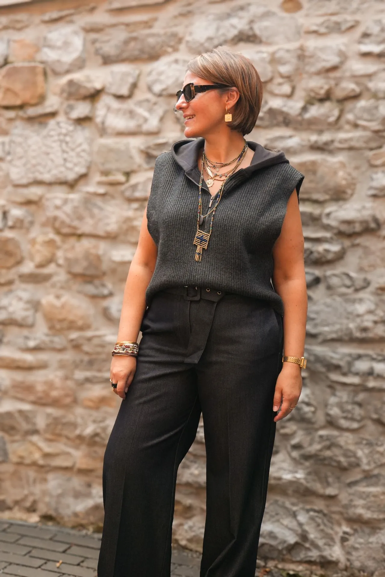 Haut en maille sans manches avec capuche en jersey - YAYA - Hole Black (vue 2)