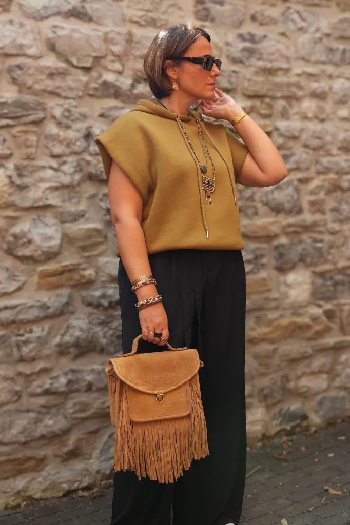 Sweat à capuche sans manches - Olive (vue 4)