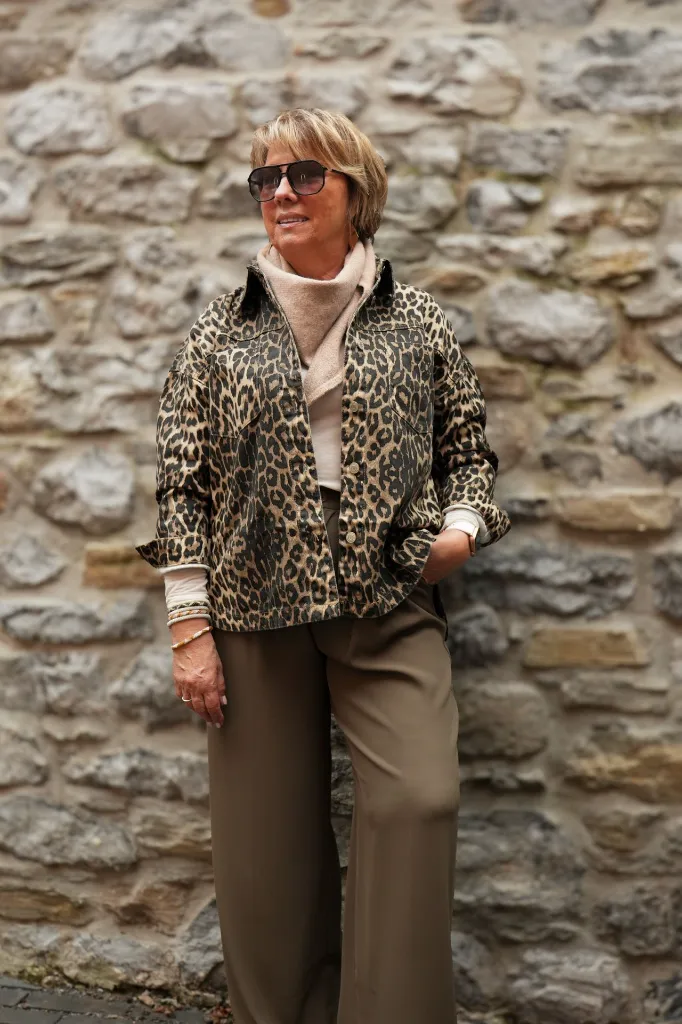 Pantalon de tailleur fluide avec plis plats - Pina - Kaki (vue 11)