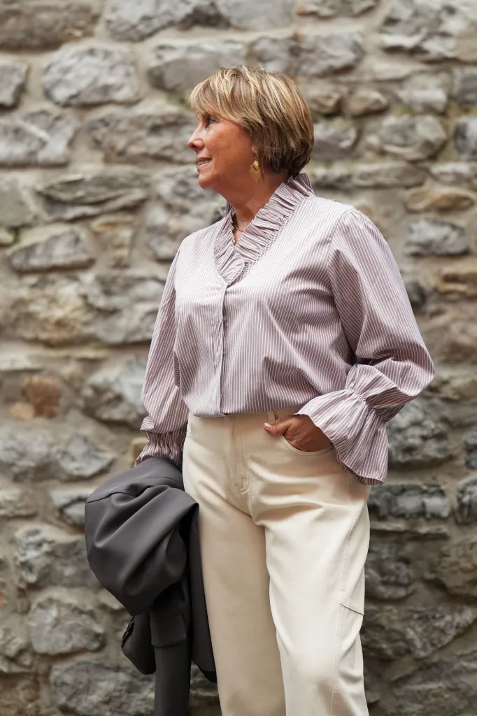 Blouse rayée col à volants - Rayé taupe