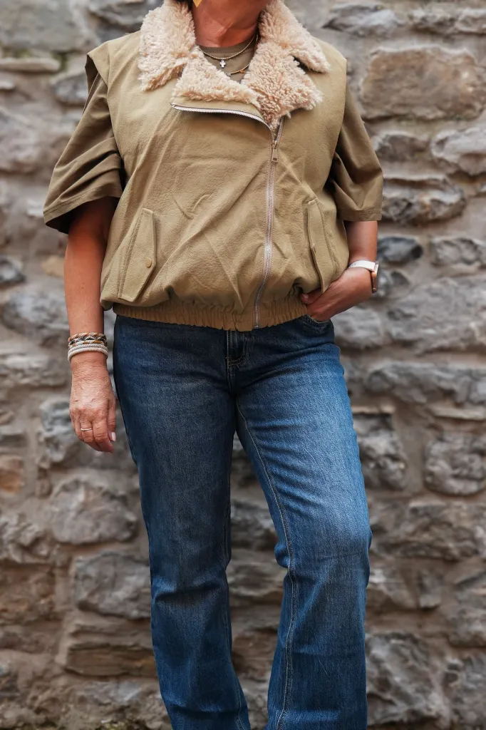 Veste sans manches col teddy revers - Beige (vue 4)