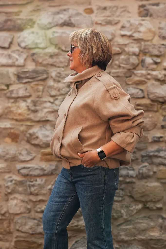 Manteau court col entonnoir double boutonnage - Taupe (vue 7)