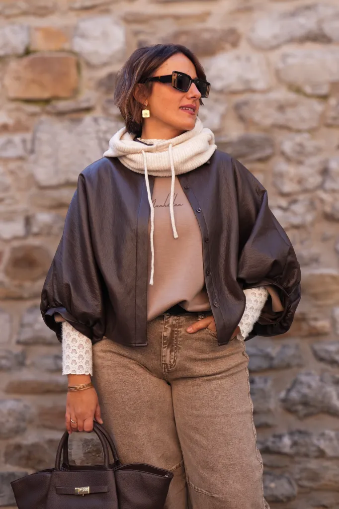Cagoule en maille à cordons - Beige (vue 3)
