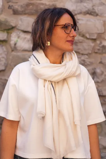 Écharpe frangée en maille douce - Blanc