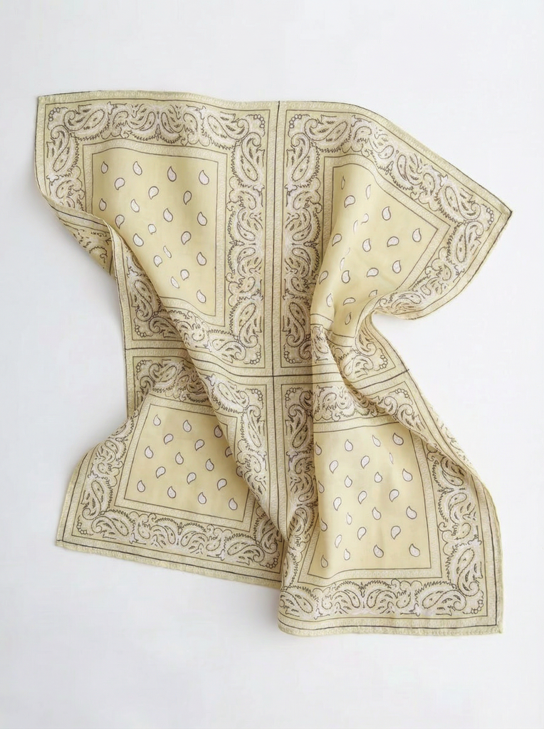 [A06001-beige] Petit foulard carré type bandana - Beige