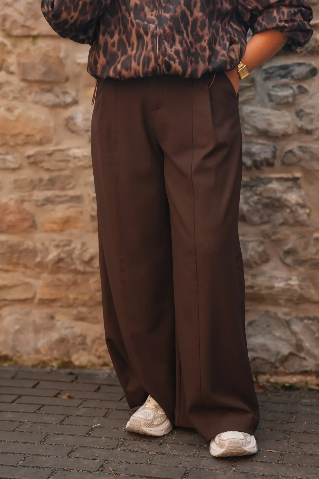 Pantalon de tailleur large à pinces - Marron