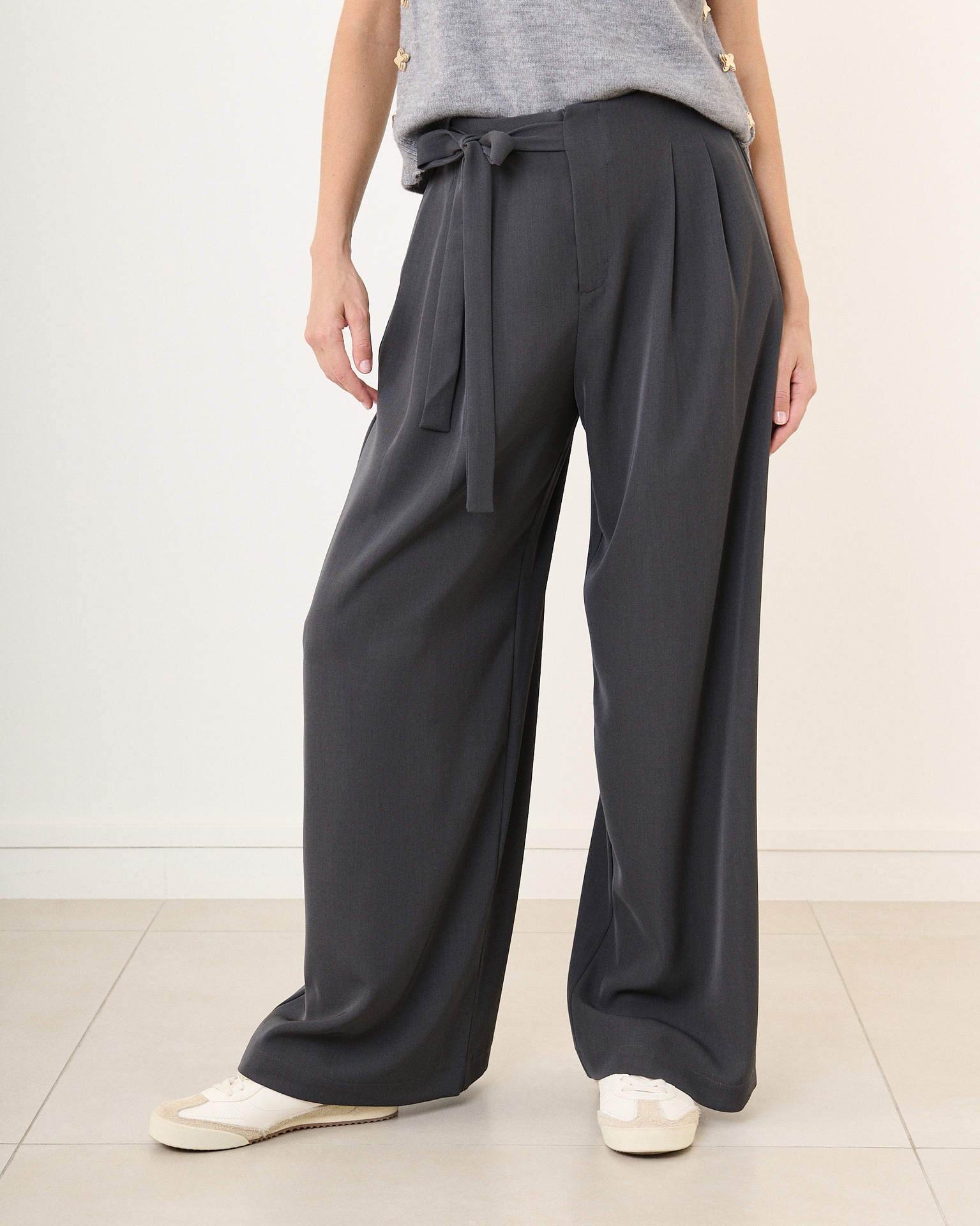 Pantalon de tailleur à nouer avec élastique au dos - Tara - gris