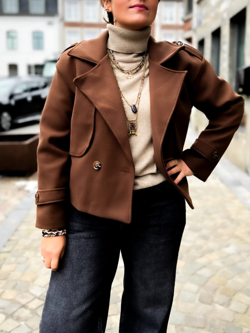 manteau-court-oversized-manon-marron_02 manteau court oversized manon marron 02