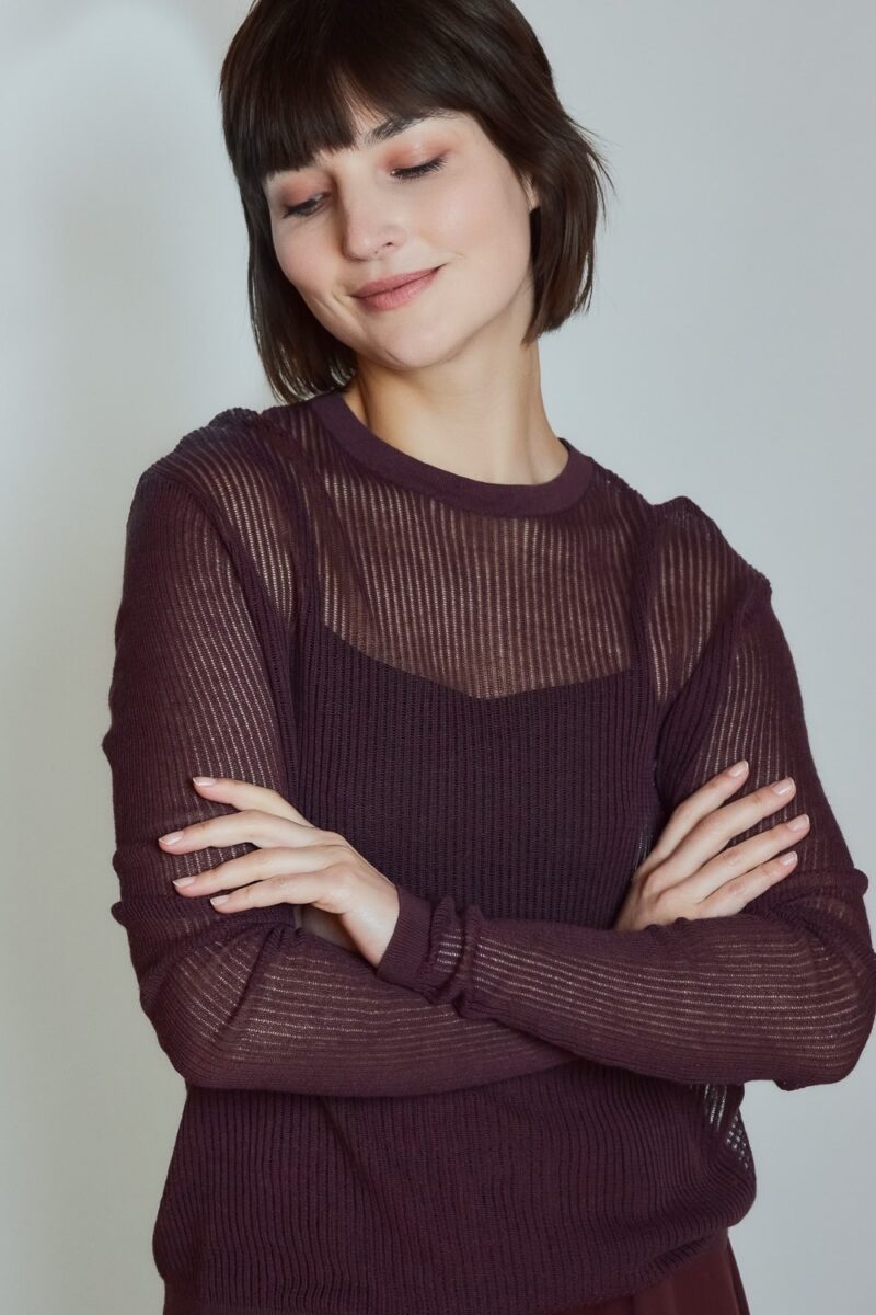 Pull-fin-a-manches-longues-et-col-rond-bordeaux_Dame_18584_2.jpeg Pull fin a manches longues et col rond bordeaux Dame 18584 2
