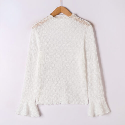 Blouse col montant et manches ajourée - Détails dentelle - Blanc