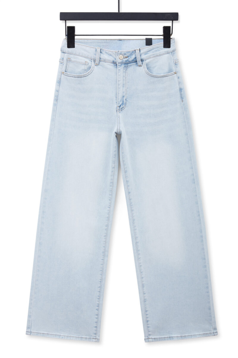 jeans curvy coupe wide leg aria bleu clair 01