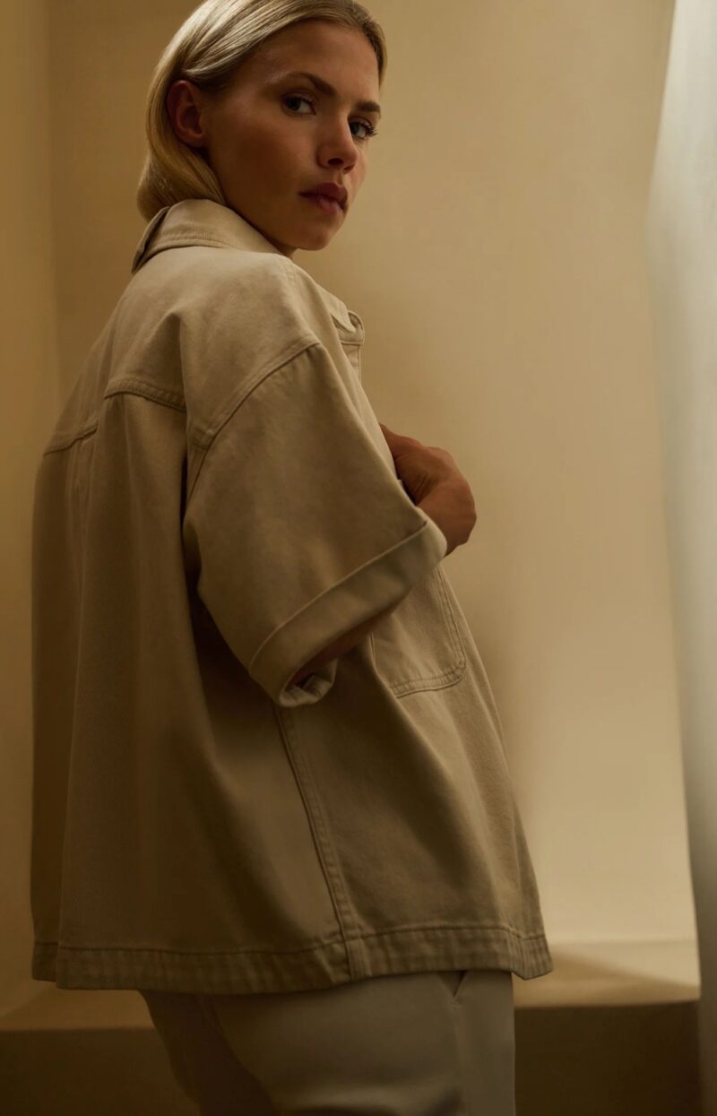 veste en jean manches courtes et poches plaquees yaya beige desert denim 07