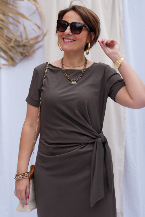robe longue t shirt nouee a la taille stella chocolat 02