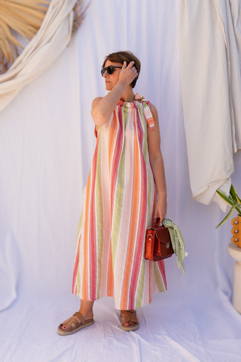 robe courte a lignes avec epaules denudees multi 01