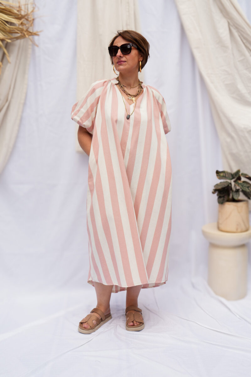 robe courte a rayure manches ballons rose 05