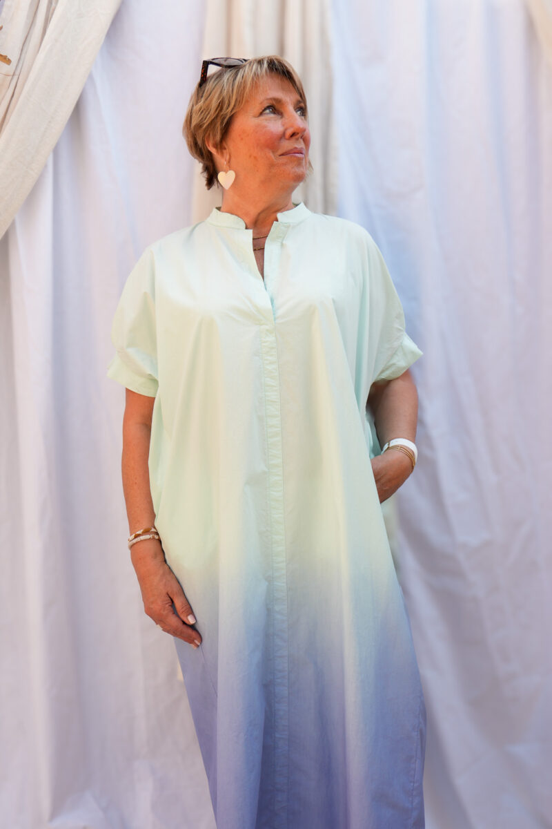 robe longue fluide a manches courtes tiedye bleu 05