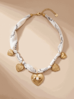 Collier en tissu avec charms coeur - Alitzel - Blanc