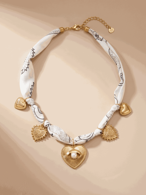 Collier en tissu avec charms coeur - Alitzel - Blanc