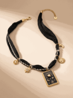 Collier en tissu avec charm nuit - Night - Noir