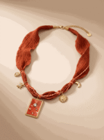 Collier en tissu avec charm nuit - Night - Rouge
