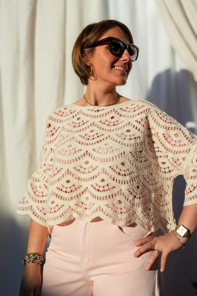 haut en crochet ecru et rose 03