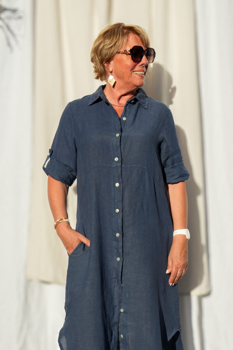 robe chemise en lin bleu marine 03