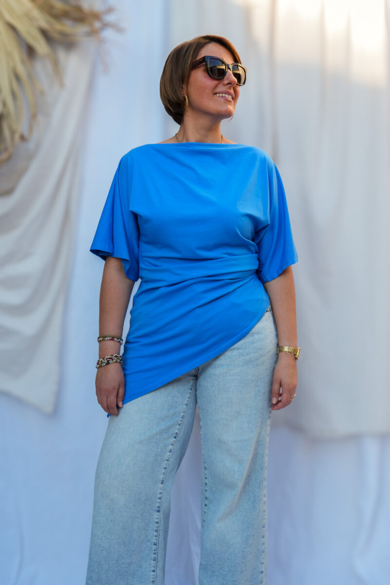 t shirt asymetrique bleu electrique 03